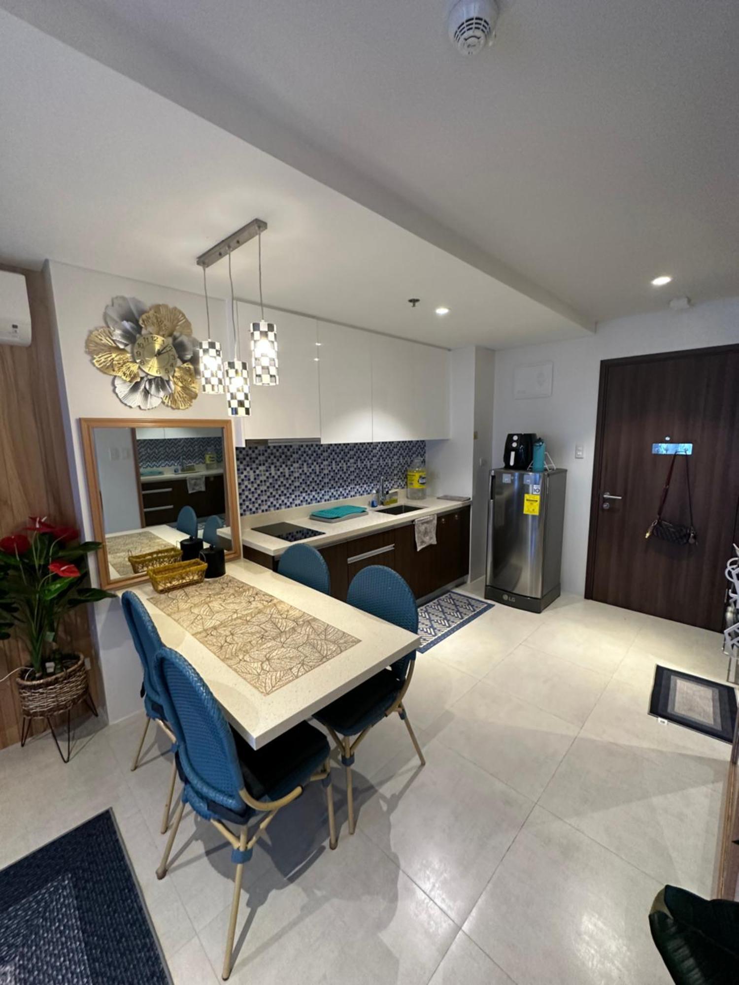 Апартаменты 14Dc Tambuli Seaside Living Мактан Экстерьер фото